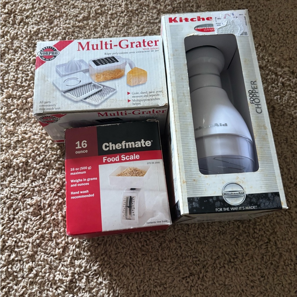 KitchenAid Red and White Food Scale